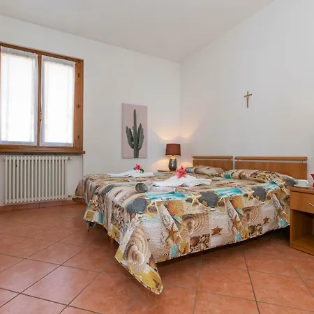 San Siro Sleeps 4 Wifi